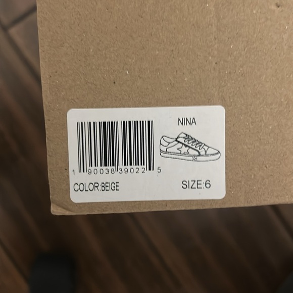 NIB-Vintage Havana, Nina designer shoes, size 6 - Picture 4 of 4